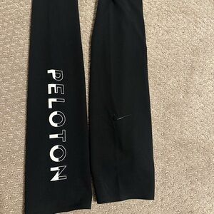NWOT Nike Black Peloton Leggings